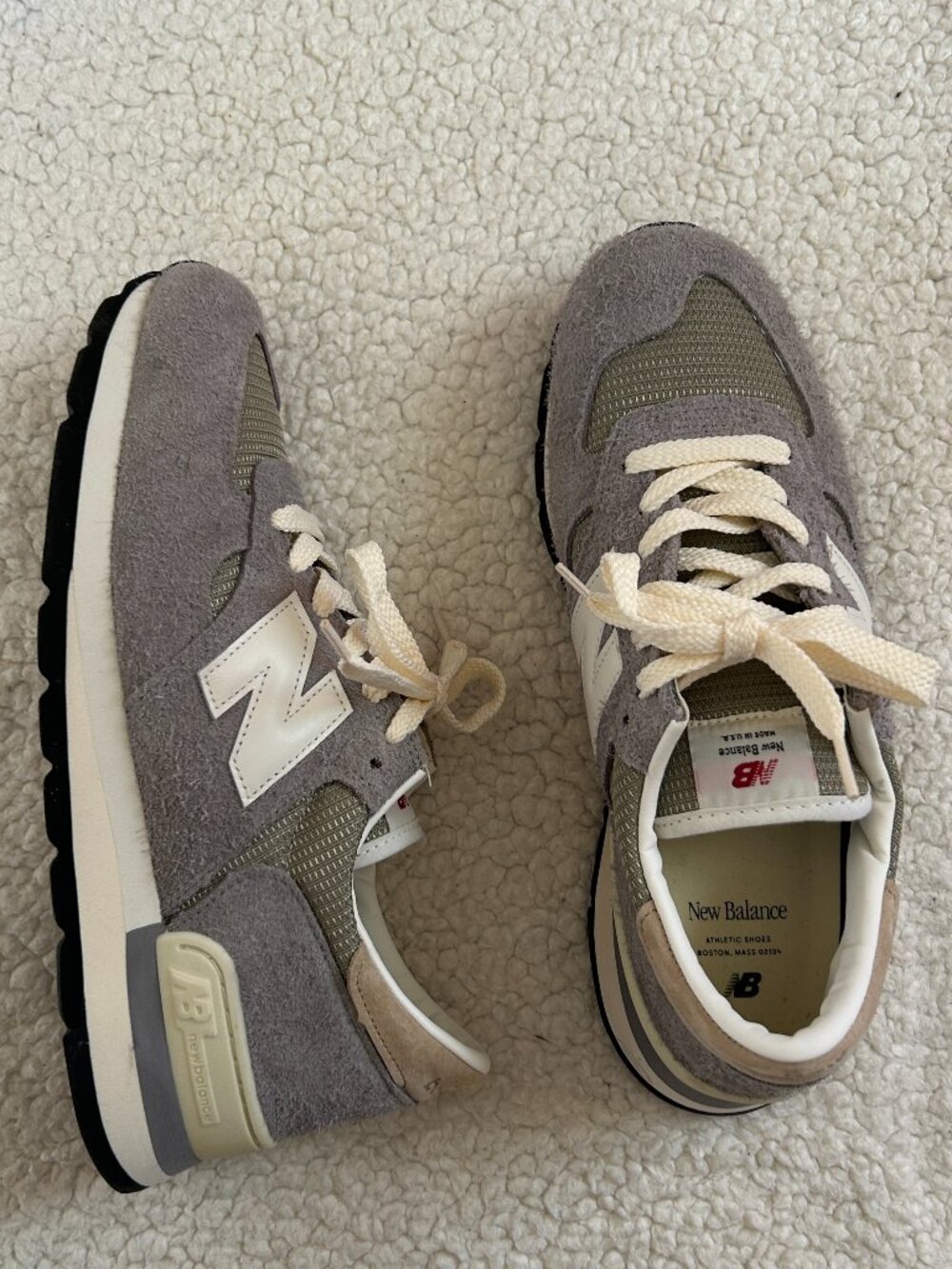 New Balance 990 Shoes Mens Size 9 Gray Suede Made In USA Sneakers